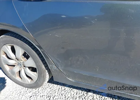 2009 Honda Accord 2.4 Ex-L z USA, uszkodzony, nr VIN 1HGCP268X9A014112